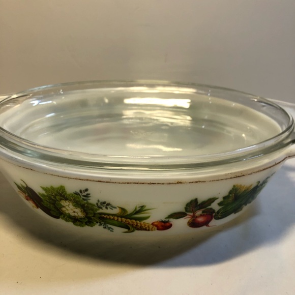 Vintage 1960s Pyrex Jaj Lidded Oval Casserole Dish Vegetable Pattern - Picture 3 of 16